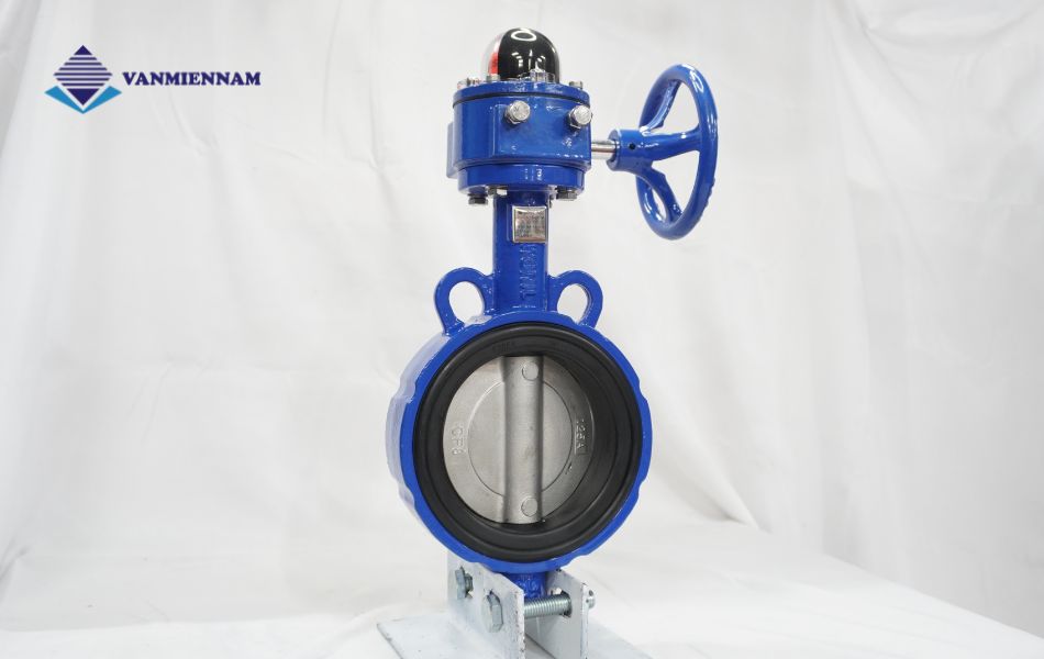 Van bướm tay quay gang Wonil DN125